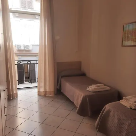 Appartamento Ampio In Centro Napoli