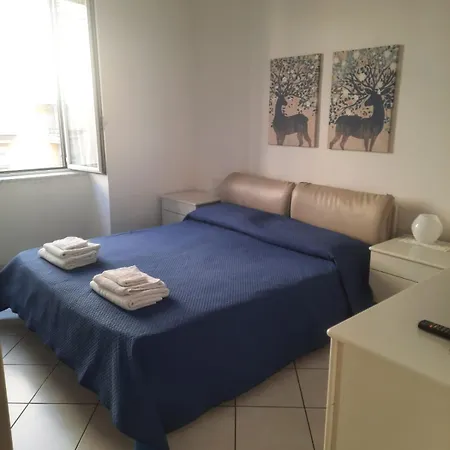 Appartamento Ampio In Centro Napoli